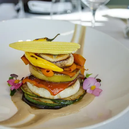 فندق بارسيلو 4*